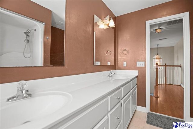 1614 WestView Dr, Florence, SC 29501