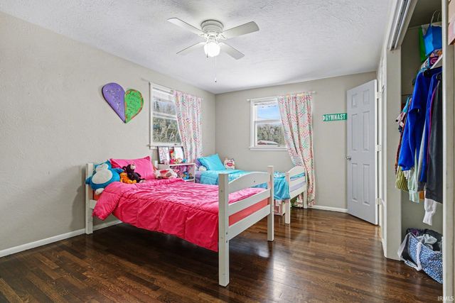 2500 Riverview Pl, Elkhart, IN 46516