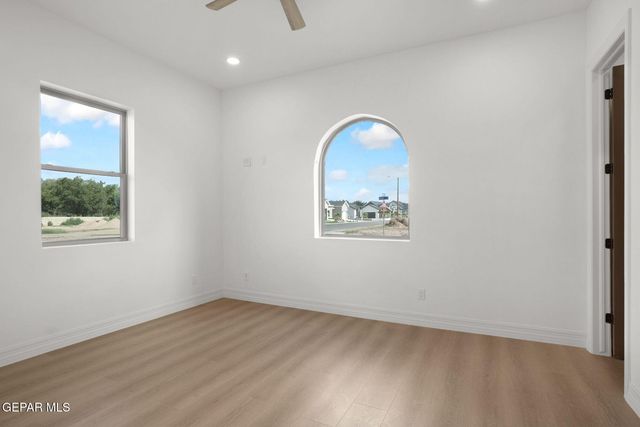 401 Suleiman Drive, El Paso, TX 79932