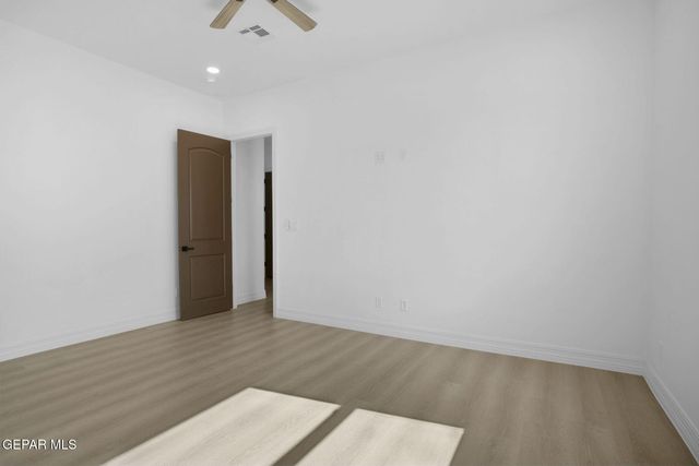 401 Suleiman Drive, El Paso, TX 79932