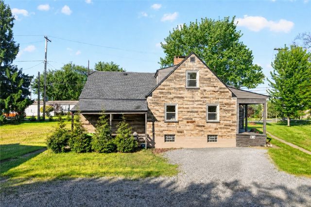 1260 Harvey Run Rd, Freedom, PA 15042