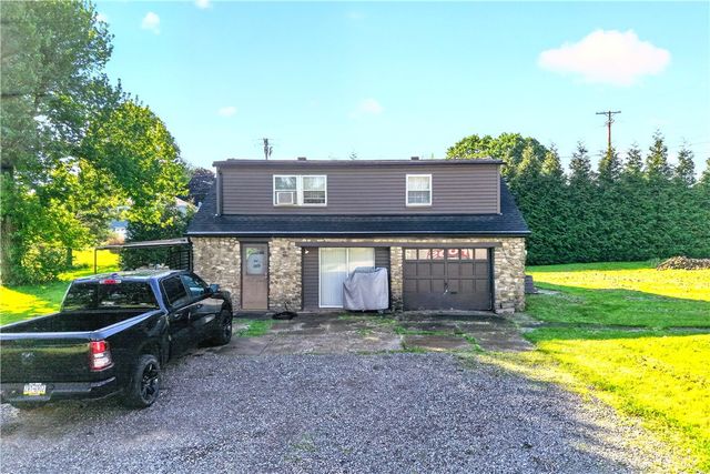 1260 Harvey Run Rd, Freedom, PA 15042