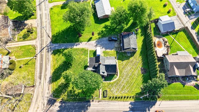 1260 Harvey Run Rd, Freedom, PA 15042