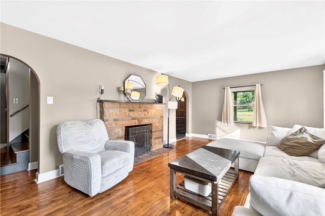 1260 Harvey Run Rd, Freedom, PA 15042