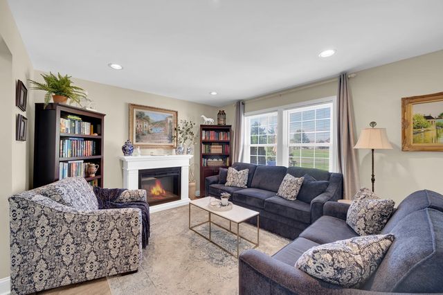 42 Yorkshire Drive B, Monroe, NJ 08831