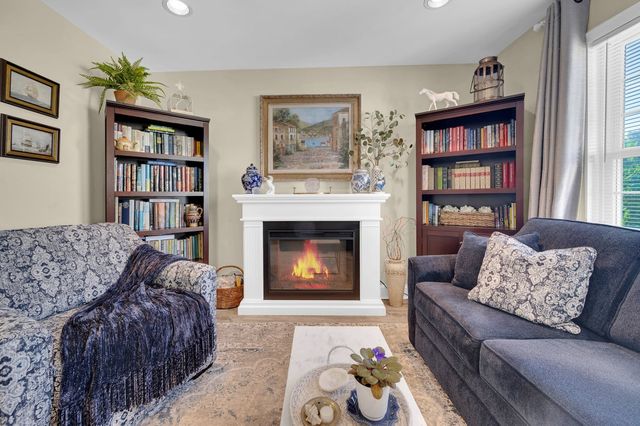 42 Yorkshire Drive B, Monroe, NJ 08831
