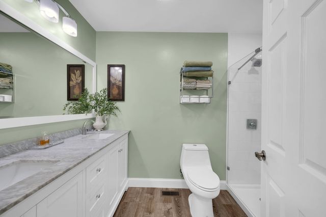 42 Yorkshire Drive B, Monroe, NJ 08831