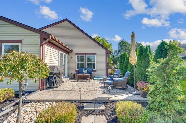 42 Yorkshire Drive B, Monroe, NJ 08831