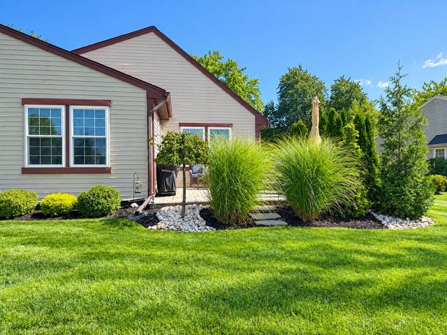 42 Yorkshire Drive B, Monroe, NJ 08831