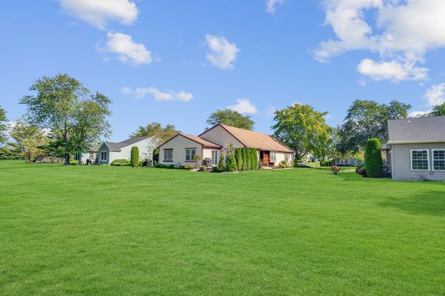 42 Yorkshire Drive B, Monroe, NJ 08831
