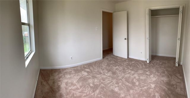 516 San Saba ST, Lockhart, TX 78644