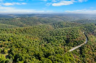 000 Pine Top Road, Hollister, MO 65672