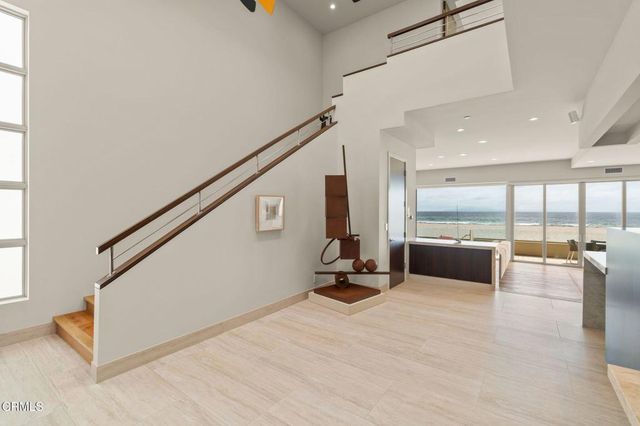 827 Mandalay Beach Road, Oxnard, CA 93035