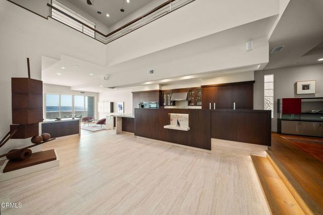 827 Mandalay Beach Road, Oxnard, CA 93035