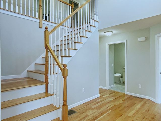 25 Damato Way, Agawam, MA 01001