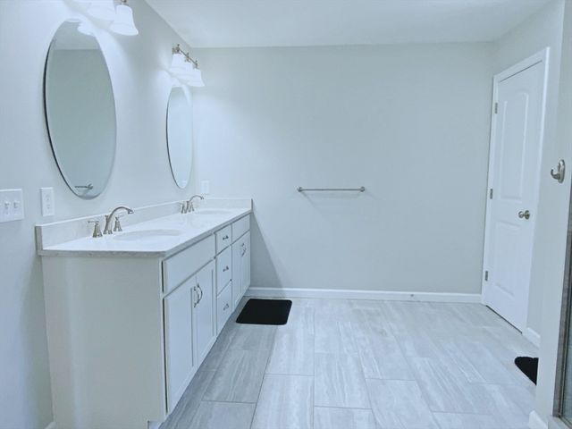 25 Damato Way, Agawam, MA 01001