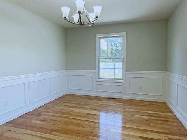 25 Damato Way, Agawam, MA 01001