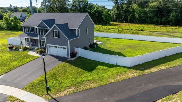 25 Damato Way, Agawam, MA 01001