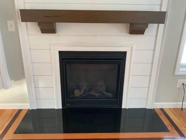 25 Damato Way, Agawam, MA 01001