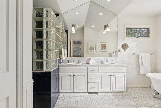 3556 Wood Valley Rd, Sonoma, CA 95476