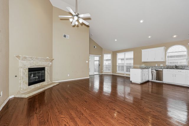 8421 Miramax Trail, Dallas, TX 75249