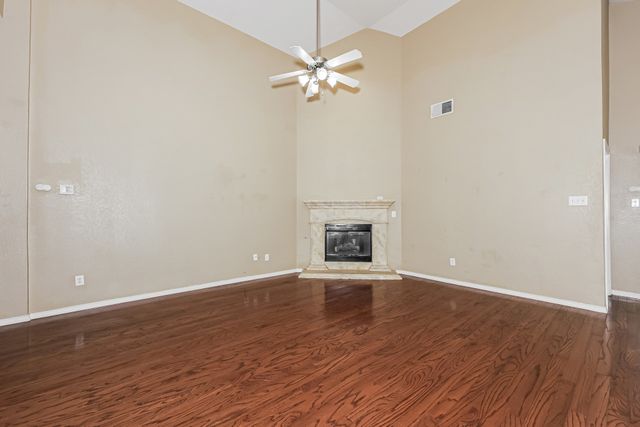 8421 Miramax Trail, Dallas, TX 75249