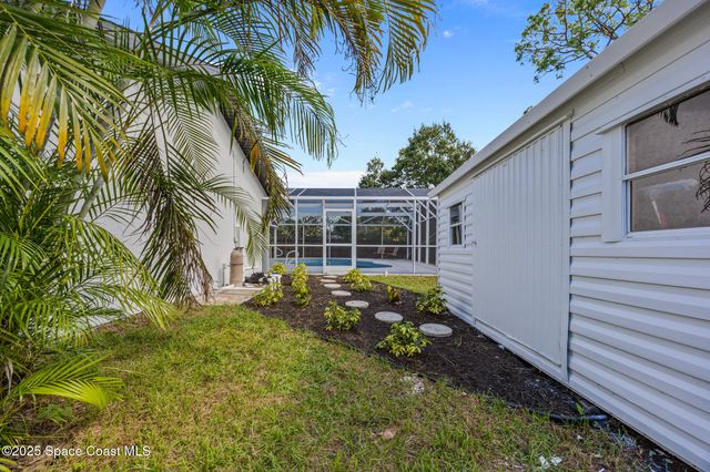 960 Canton Street NW, Palm Bay, FL 32907