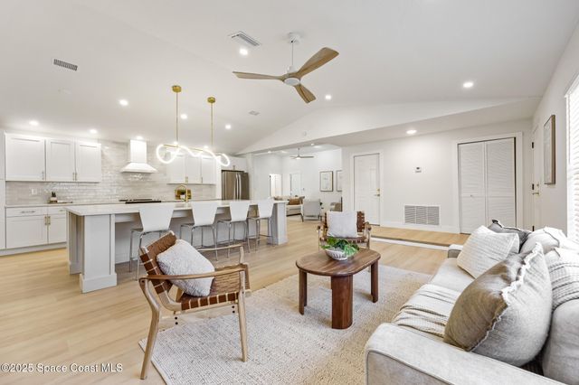 960 Canton Street NW, Palm Bay, FL 32907