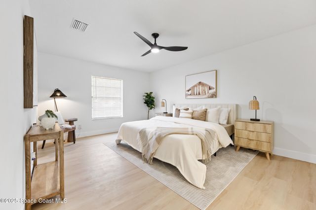 960 Canton Street NW, Palm Bay, FL 32907