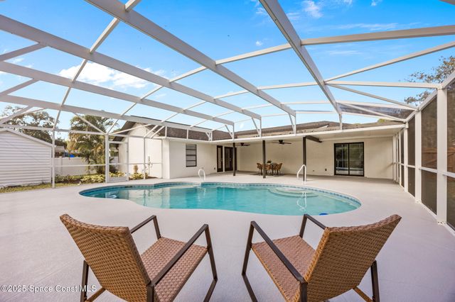 960 Canton Street NW, Palm Bay, FL 32907