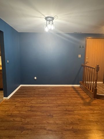 871 Cross Creek Court C3, Roselle, IL 60172