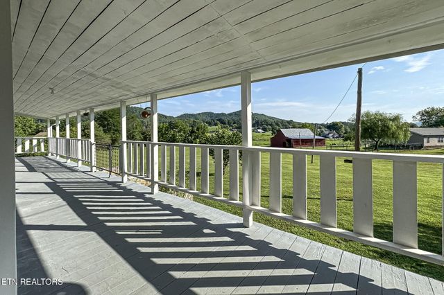 3130-3132 Westover Drive, Sevierville, TN 37862