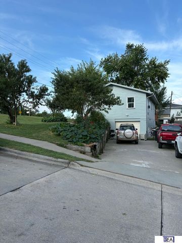 4916 Harrison Street, Omaha, NE 68157