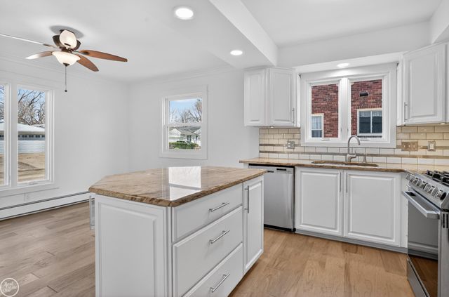 22422 Lakeland Street, St Clair Shores, MI 48081