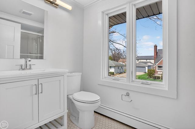 22422 Lakeland Street, St Clair Shores, MI 48081