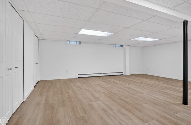 22422 Lakeland Street, St Clair Shores, MI 48081
