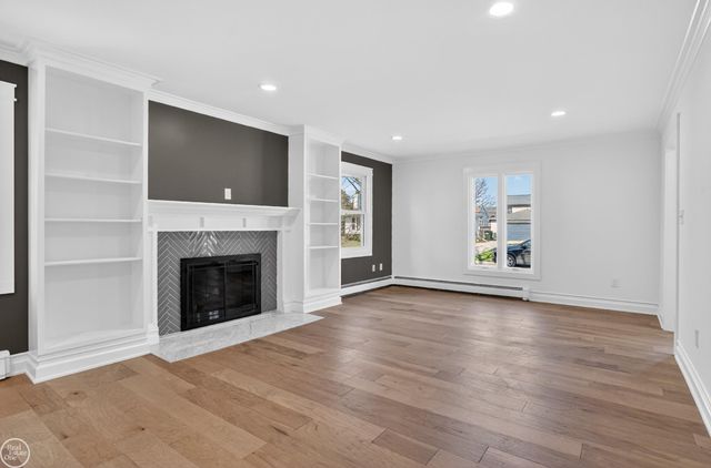22422 Lakeland Street, St Clair Shores, MI 48081