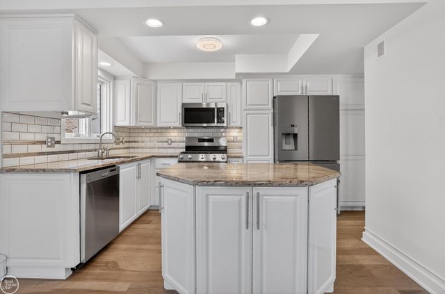 22422 Lakeland Street, St Clair Shores, MI 48081