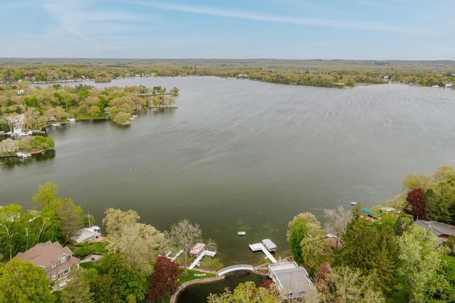 N9238 South Shore DRIVE, East Troy, WI 53120