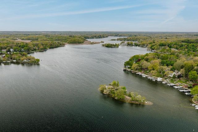 N9238 South Shore DRIVE, East Troy, WI 53120