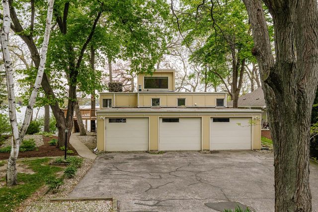 N9238 South Shore DRIVE, East Troy, WI 53120