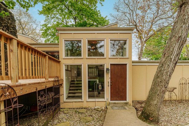 N9238 South Shore DRIVE, East Troy, WI 53120