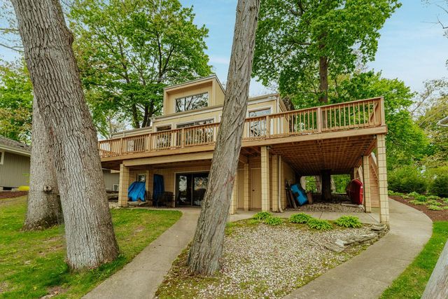 N9238 South Shore DRIVE, East Troy, WI 53120