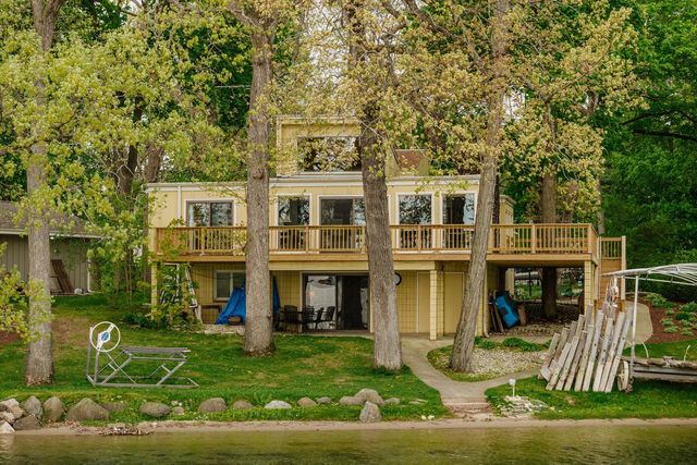 N9238 South Shore DRIVE, East Troy, WI 53120