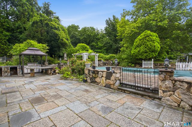 12 Old Mill Lane, Stamford, CT 06902