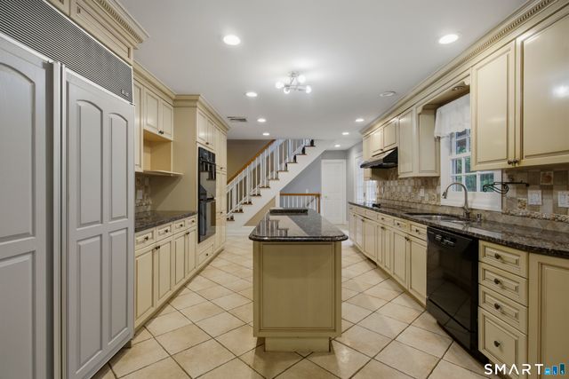 12 Old Mill Lane, Stamford, CT 06902