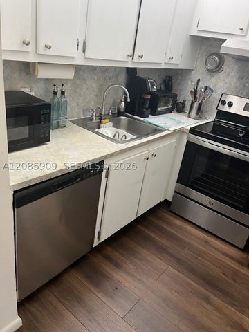 159 Ventnor J 159, Deerfield Beach, FL 33442