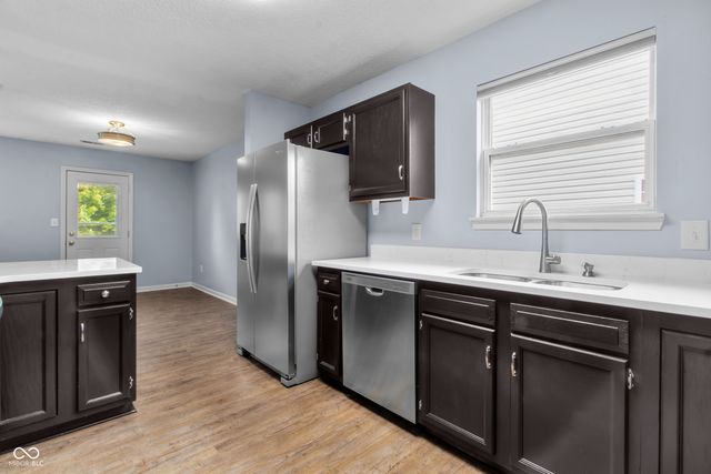 19551 Amber Way, Noblesville, IN 46060