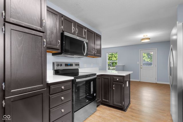 19551 Amber Way, Noblesville, IN 46060