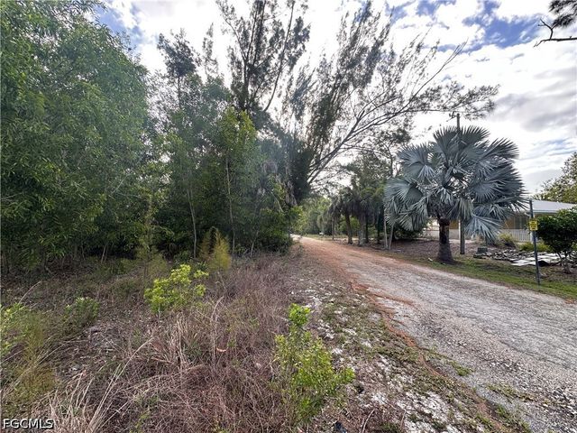 7342 Sundiet BLVD, Bokeelia, FL 33922